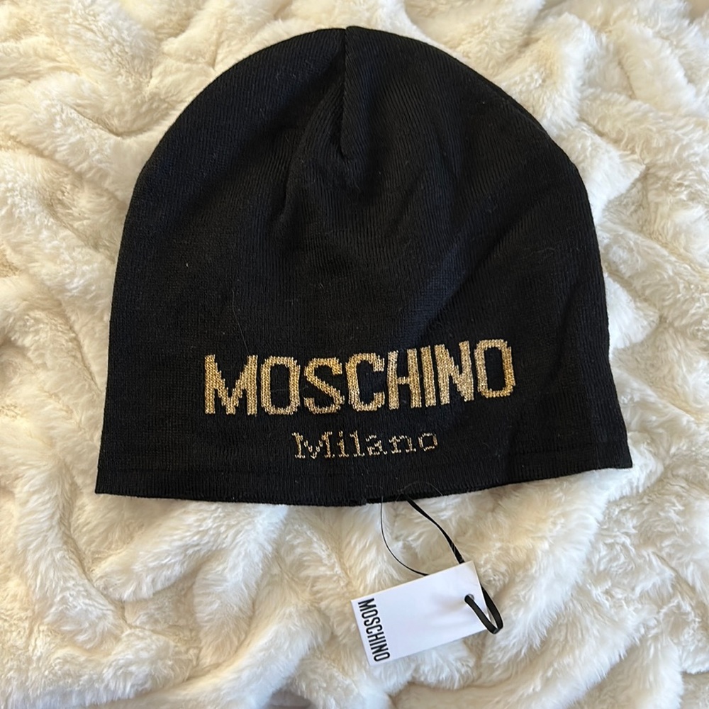 Moschino Milano thin knit cap